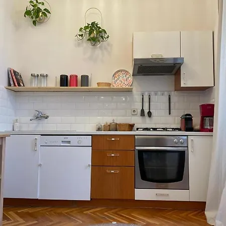 Apartment Martina Old City Center